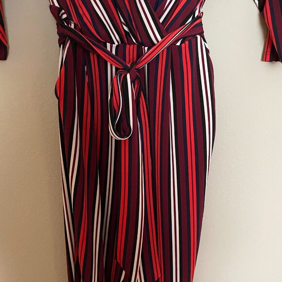Express, Size XS, Striped Jumpsuit with Matching Belt and Pockets. - Picture 11 of 12